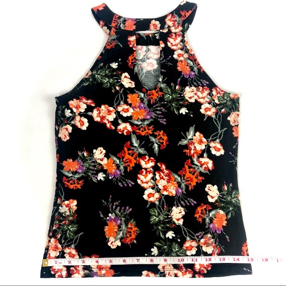 Keyhole neck Floral halter top women - Picture 3 of 6